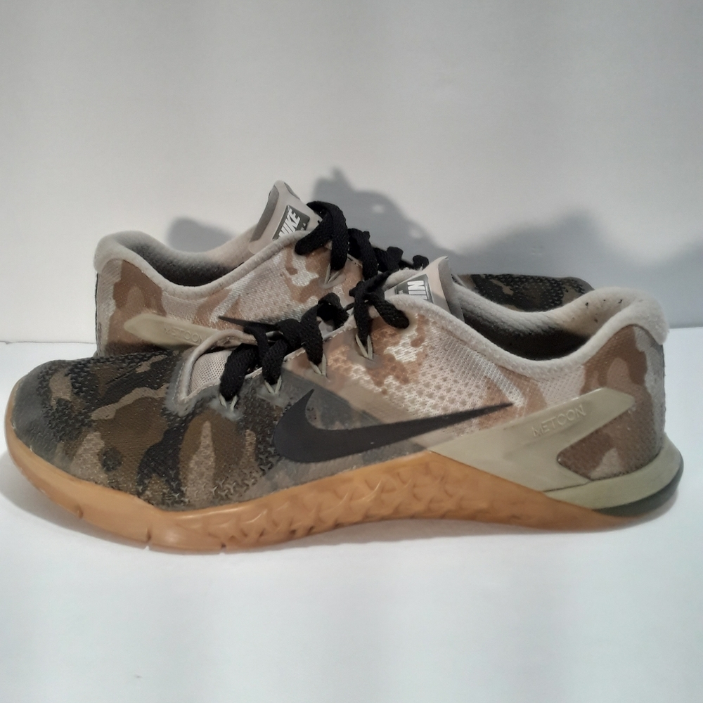 Nike Metcon 4 Camo Running Workout Shoes Womens Size 8